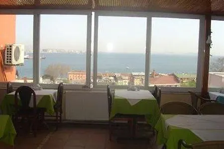 Cem Sultan فندق 2*